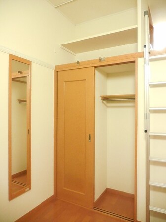 レオパレスイーストハウスの物件内観写真